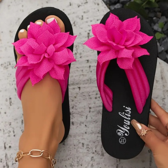 Passion of Essence Shoes - Pink and Black Floral Slide Sandals